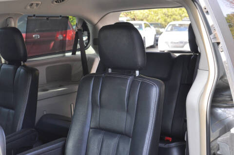 2015 Chrysler Town and Country Touring