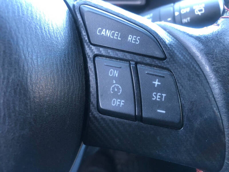 2016 Mazda MAZDA3 i Touring