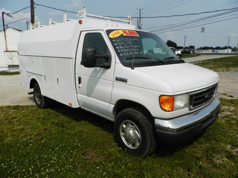 2006 Ford E-Series Chassis E-350 SD