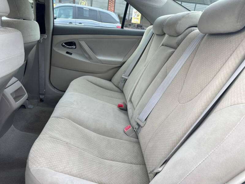 2009 Toyota Camry LE