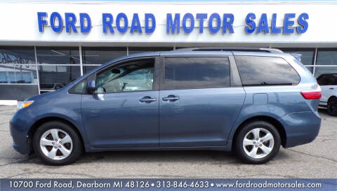 2016 Toyota Sienna for sale at Ford Road Motor Sales in Dearborn MI