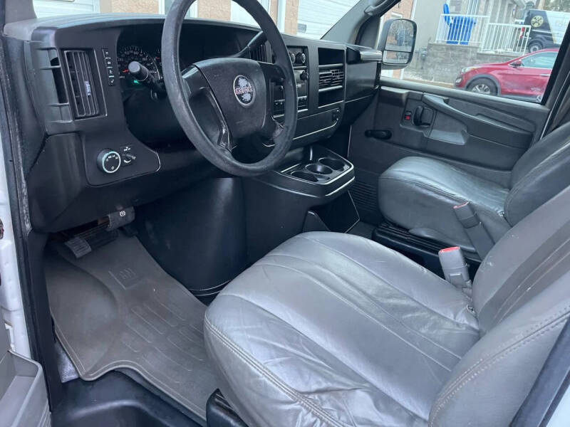 2008 GMC Savana 2500