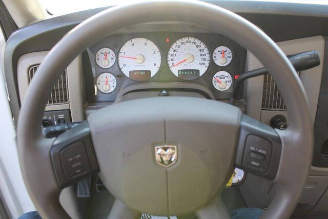 2004 Dodge Ram 2500 null photo 16