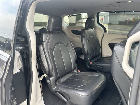 2018 Chrysler Pacifica Touring L