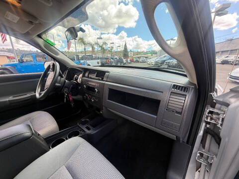 2011 RAM Dakota