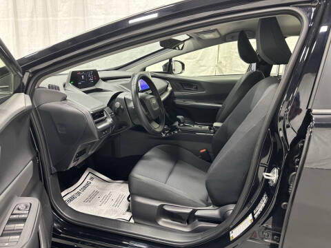 2025 Toyota Prius LE