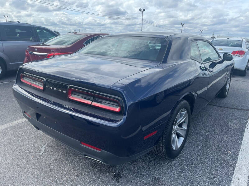 2016 Dodge Challenger SXT