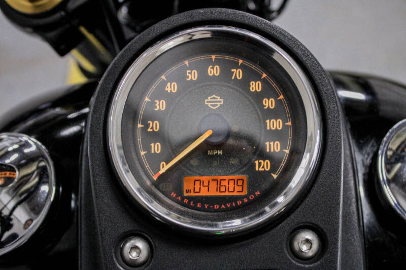 2016 Harley-Davidson Dyna Street Bob