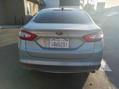 2013 Ford Fusion Hybrid SE