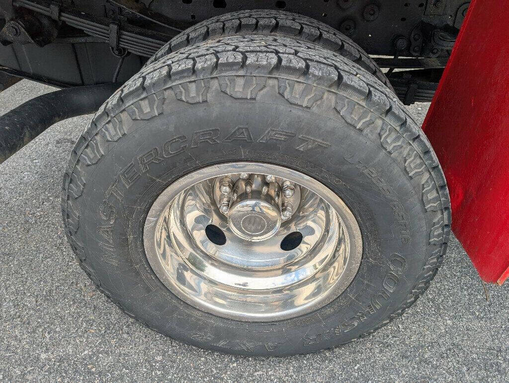 2001 Ford F-350 Super Duty 39