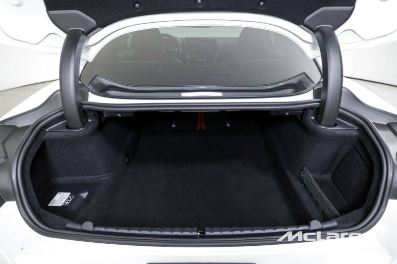 2024 BMW M8 Competition