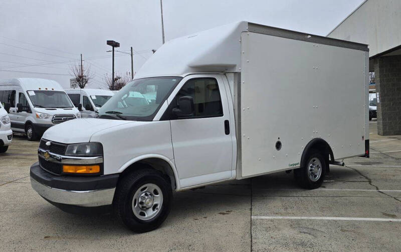 2022 Chevrolet Express 3500