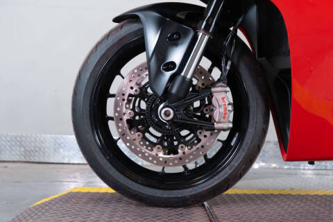 2026 Ducati Panigale V2