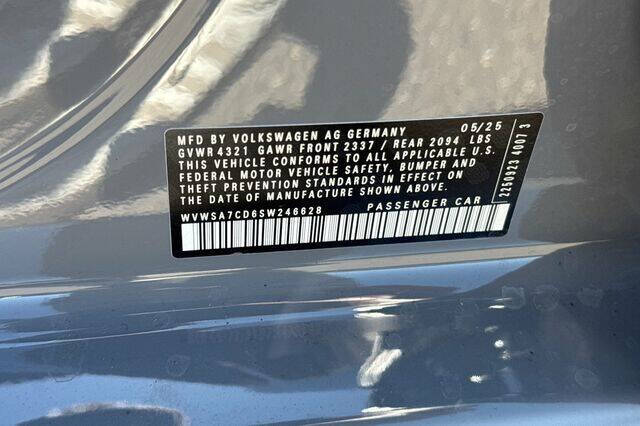 2025 Volkswagen Golf GTI SE