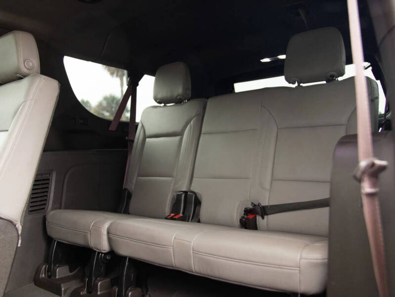 2021 Chevrolet Suburban LT