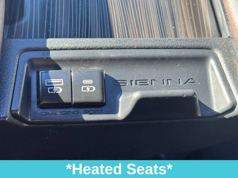 2021 Toyota Sienna Platinum 7-Passenger