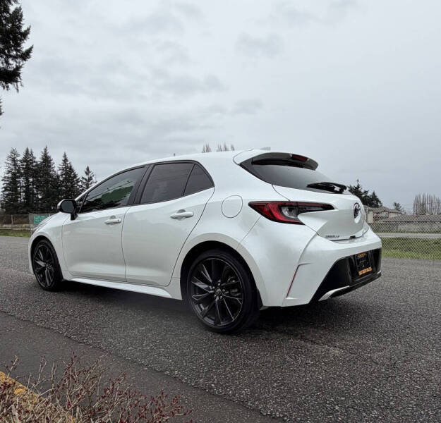 2025 Toyota Corolla Hatchback XSE