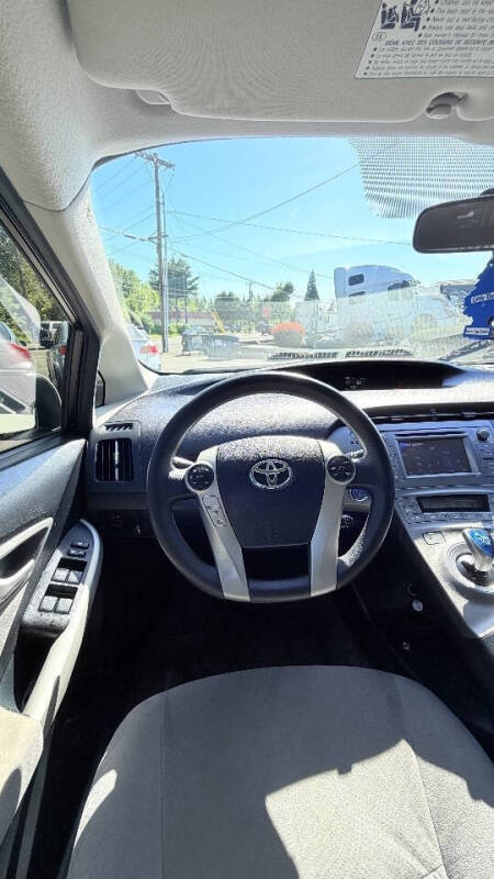 2013 Toyota Prius Two