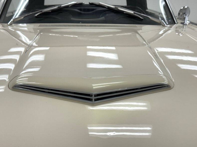 1961 Ford Thunderbird