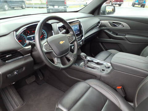 2023 Chevrolet Traverse LT Leather