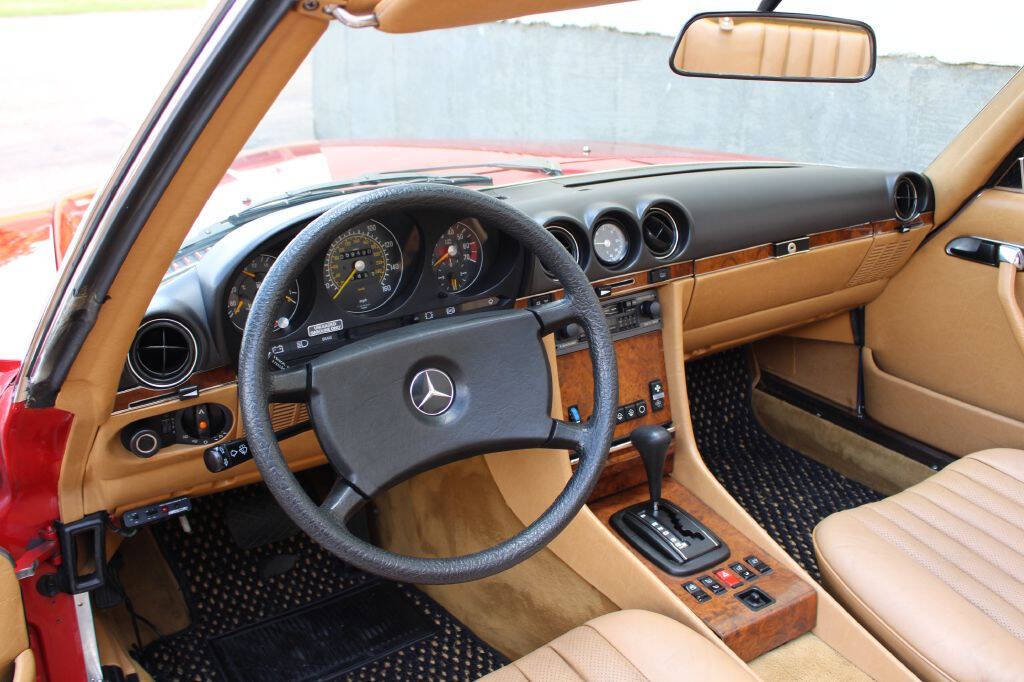 1985 Mercedes-Benz 500-Class 9
