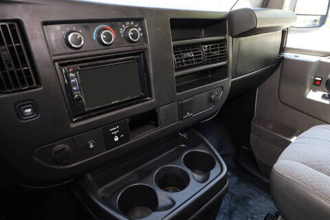 2017 GMC Savana 2500