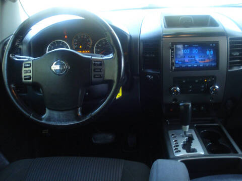 2012 Nissan Titan SV