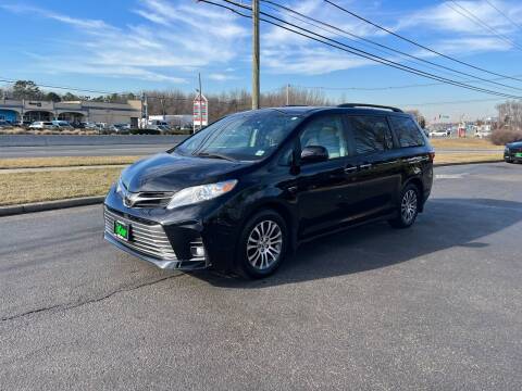 2019 Toyota Sienna for sale at iCar Auto Sales in Howell NJ