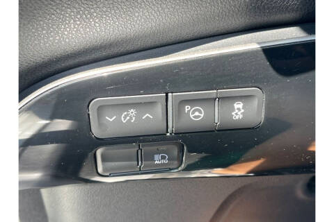 2019 Toyota Prius LE