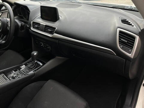 2017 Mazda MAZDA3 Sport