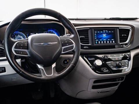 2019 Chrysler Pacifica Touring L