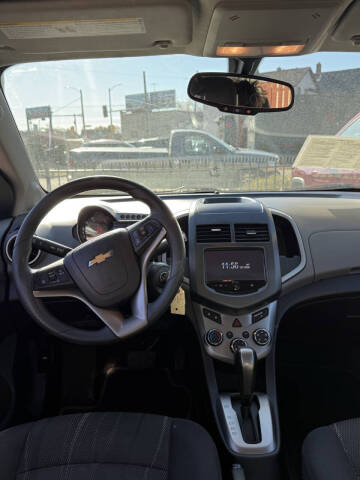 2016 Chevrolet Sonic LT Auto