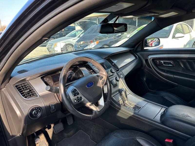 2015 Ford Taurus SEL