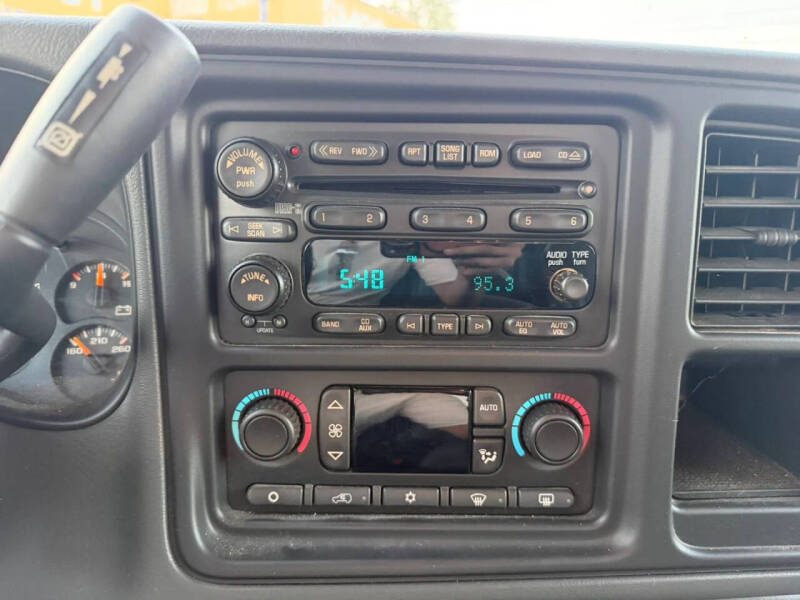 2005 GMC Sierra 2500HD