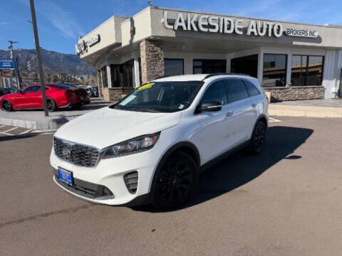 2019 Kia Sorento S V6