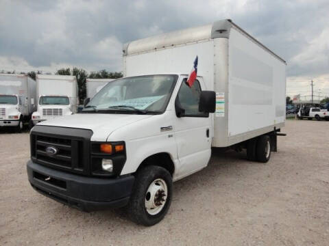 2012 Ford E-350
