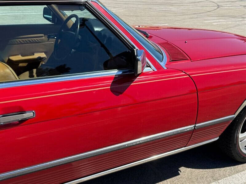 1988 Mercedes-Benz 560-Class 560 SL