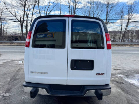 2023 GMC Savana 2500