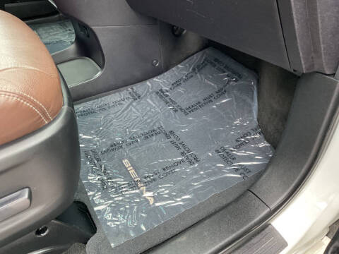 2017 Toyota Sienna Limited Premium 7-Passenger