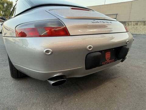 2000 Porsche 911 Carrera