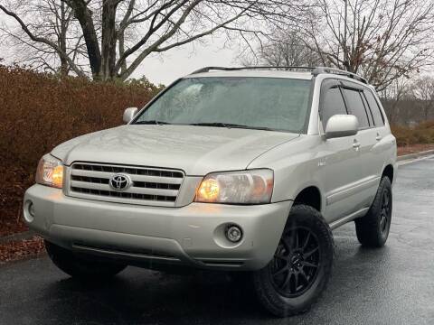 2005 Toyota Highlander for sale at William D Auto Sales in Norcross GA