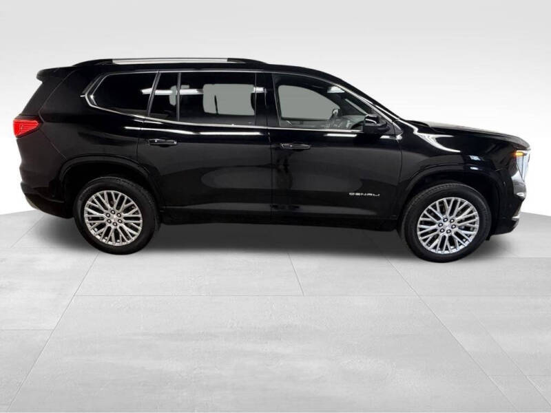 2025 GMC Acadia Denali