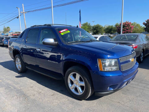 2013 Chevrolet Avalanche for sale at 7 STAR AUTO SALES LLC in Sacramento CA