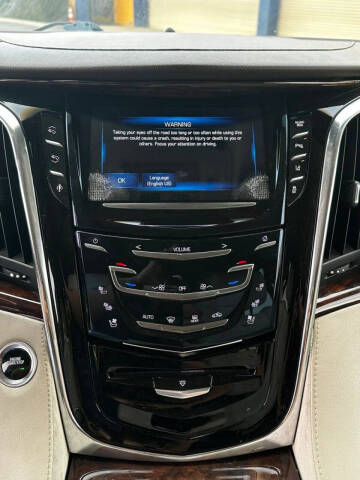 2015 Cadillac Escalade Luxury