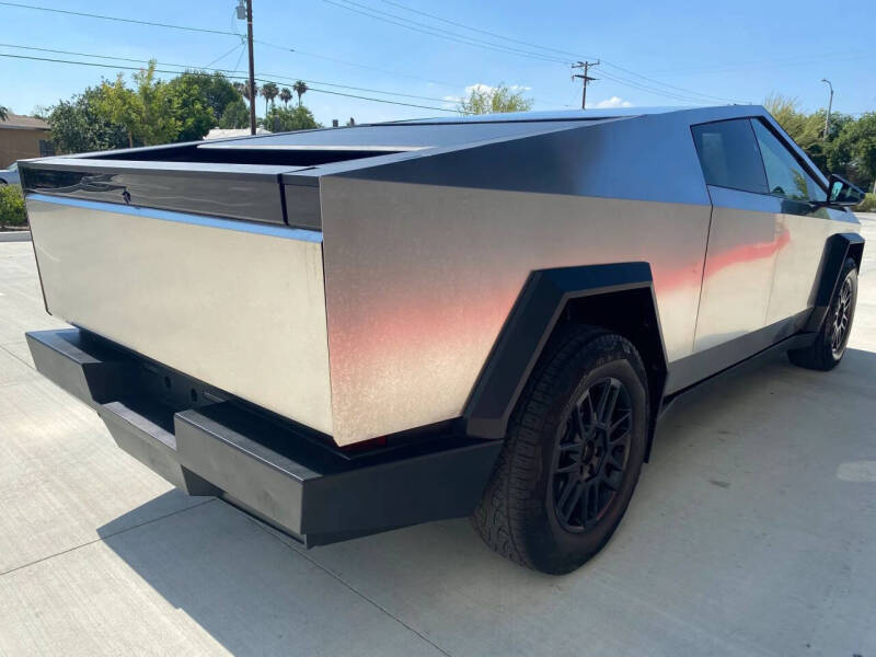2024 Tesla Cybertruck