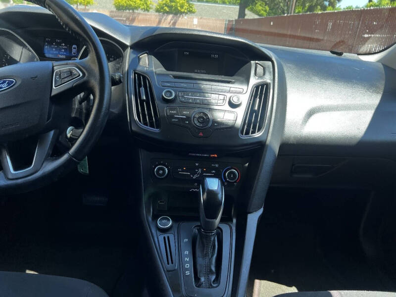 2015 Ford Focus SE