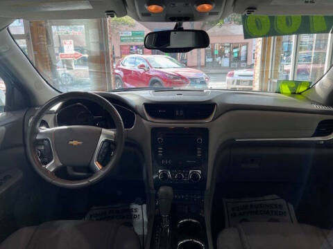 2017 Chevrolet Traverse LT