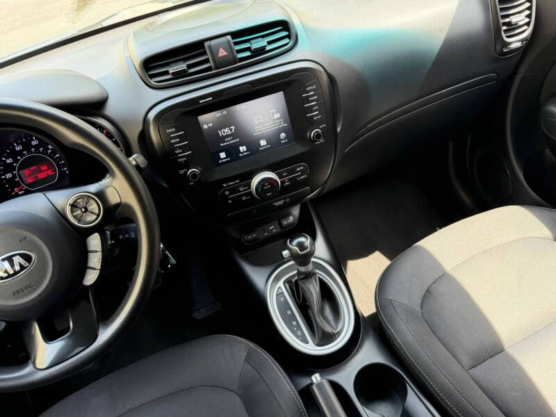 2018 Kia Soul +