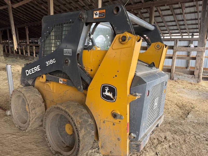 2019 John Deere 318g Skidsteer