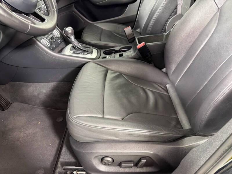 2015 Audi Q3 2.0T Premium Plus